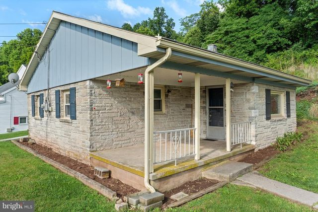 2376 CHURCH RD, Hummelstown, PA 17036