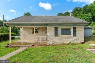 2376 CHURCH RD, Hummelstown, PA 17036