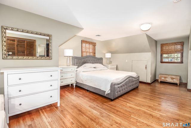 6 Brookdale Lane, Brookfield, CT 06804