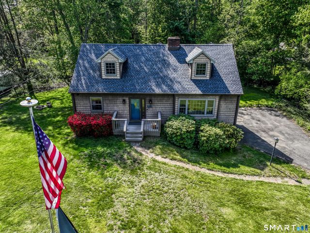 6 Brookdale Lane, Brookfield, CT 06804