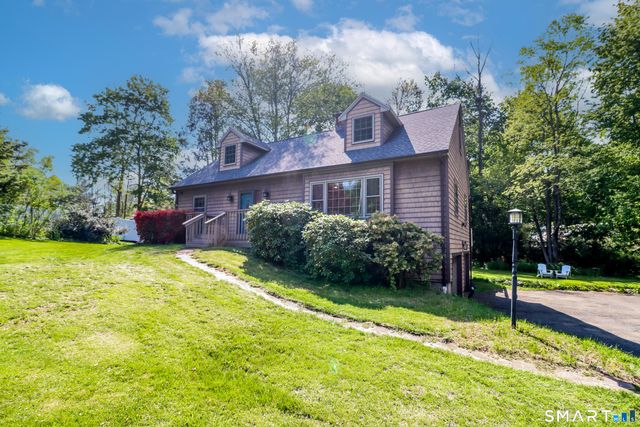 6 Brookdale Lane, Brookfield, CT 06804