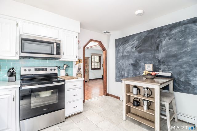 6 Brookdale Lane, Brookfield, CT 06804