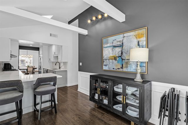 8723 Glencrest Lane, Dallas, TX 75209