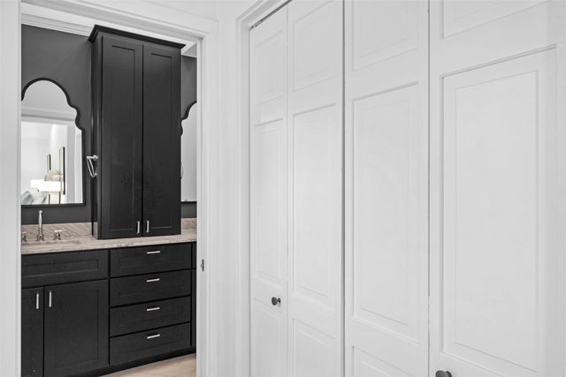 8723 Glencrest Lane, Dallas, TX 75209