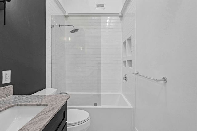 8723 Glencrest Lane, Dallas, TX 75209