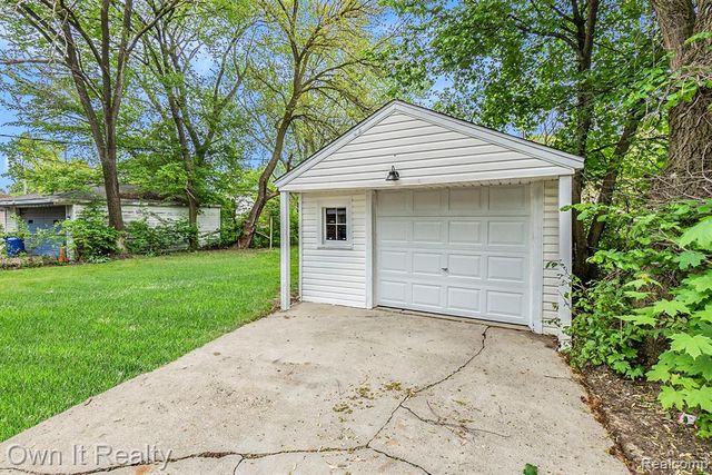 11712 Beaverland, Redford, MI 48239