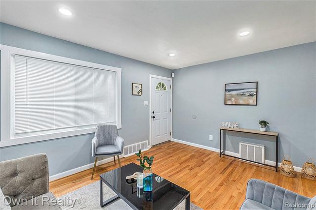 11712 Beaverland, Redford, MI 48239