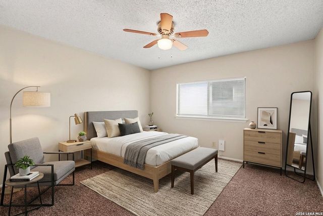 7911 Oval Mdws, San Antonio, TX 78244