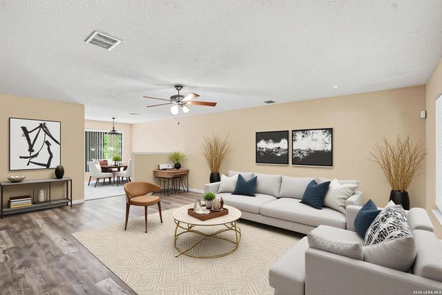 7911 Oval Mdws, San Antonio, TX 78244