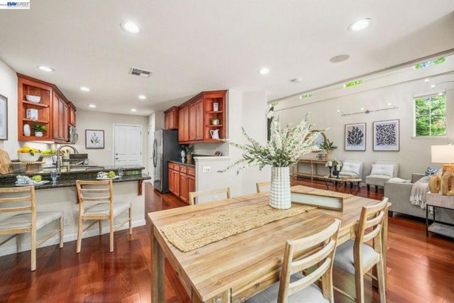 7633 Stellaria Ln, San Ramon, CA 94582