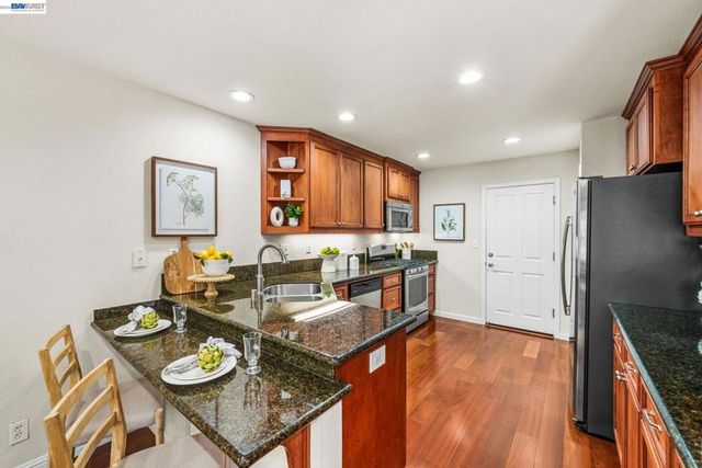 7633 Stellaria Ln, San Ramon, CA 94582
