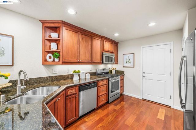 7633 Stellaria Ln, San Ramon, CA 94582