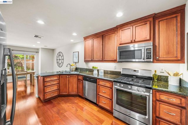 7633 Stellaria Ln, San Ramon, CA 94582