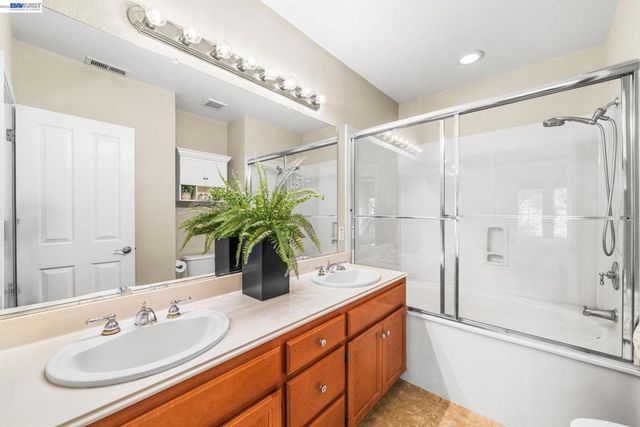 7633 Stellaria Ln, San Ramon, CA 94582