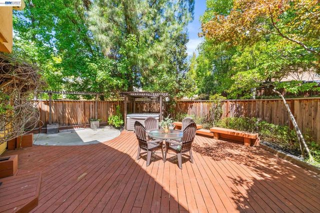 7633 Stellaria Ln, San Ramon, CA 94582
