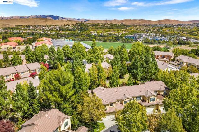 7633 Stellaria Ln, San Ramon, CA 94582