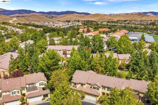 7633 Stellaria Ln, San Ramon, CA 94582