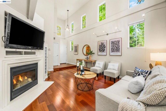 7633 Stellaria Ln, San Ramon, CA 94582