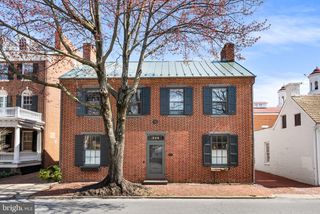 106 N COURT ST, Frederick, MD 21701