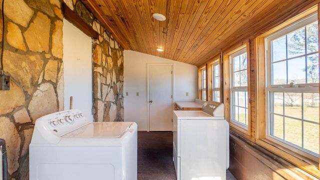 207 Dunigan Street, Alton, MO 65606