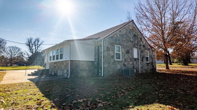 207 Dunigan Street, Alton, MO 65606