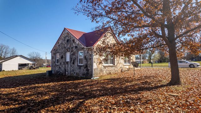 207 Dunigan Street, Alton, MO 65606