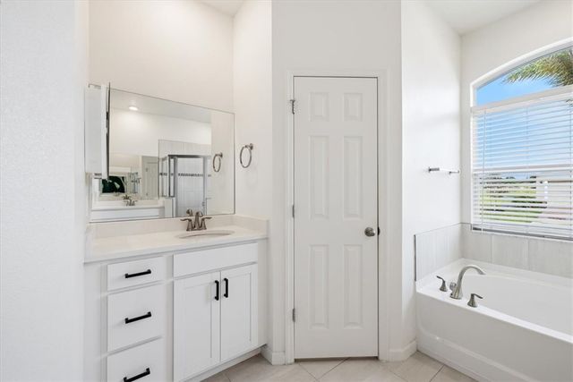 63 52nd Square, Vero Beach, FL 32968