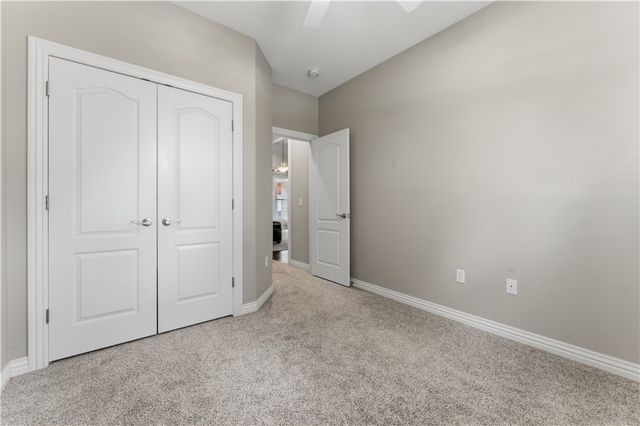 3833 W Edgewater Drive, Fayetteville, AR 72704