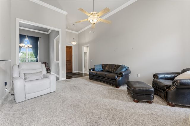 3833 W Edgewater Drive, Fayetteville, AR 72704