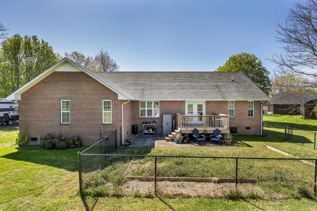 107 Kenwood Ct, Manchester, TN 37355