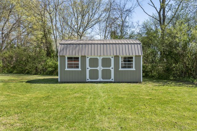 107 Kenwood Ct, Manchester, TN 37355