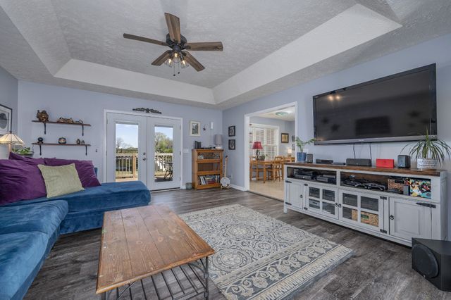 107 Kenwood Ct, Manchester, TN 37355