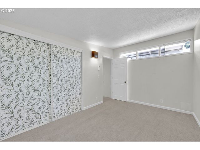 3270 GAME FARM Rd, Springfield, OR 97477