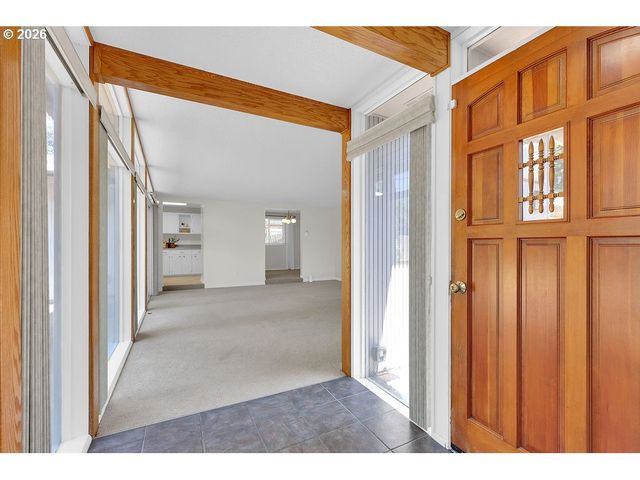 3270 GAME FARM Rd, Springfield, OR 97477