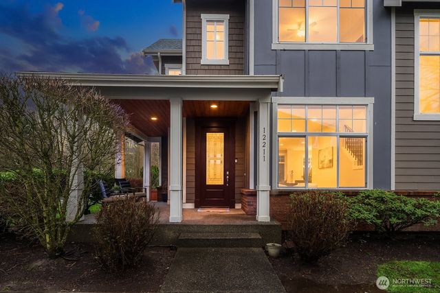 12211 168th Court NE, Redmond, WA 98052