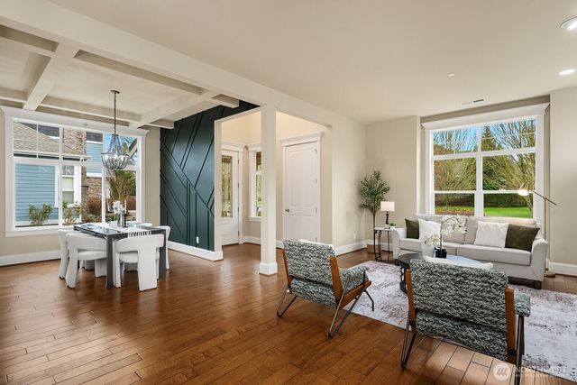12211 168th Court NE, Redmond, WA 98052