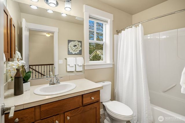 12211 168th Court NE, Redmond, WA 98052