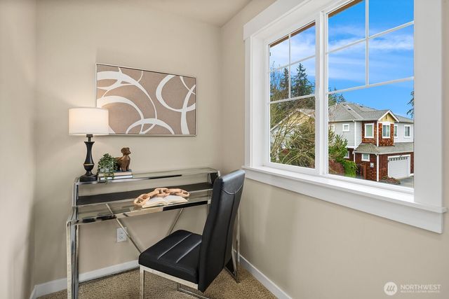 12211 168th Court NE, Redmond, WA 98052