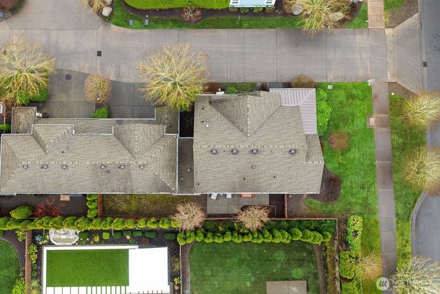 12211 168th Court NE, Redmond, WA 98052