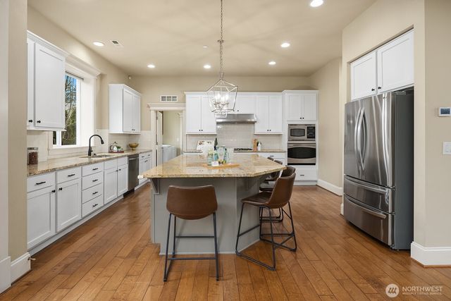 12211 168th Court NE, Redmond, WA 98052