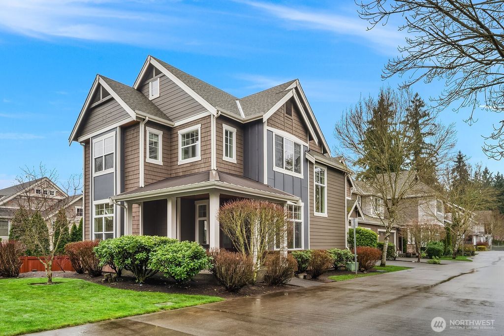 12211 168th Court NE, Redmond, WA 98052