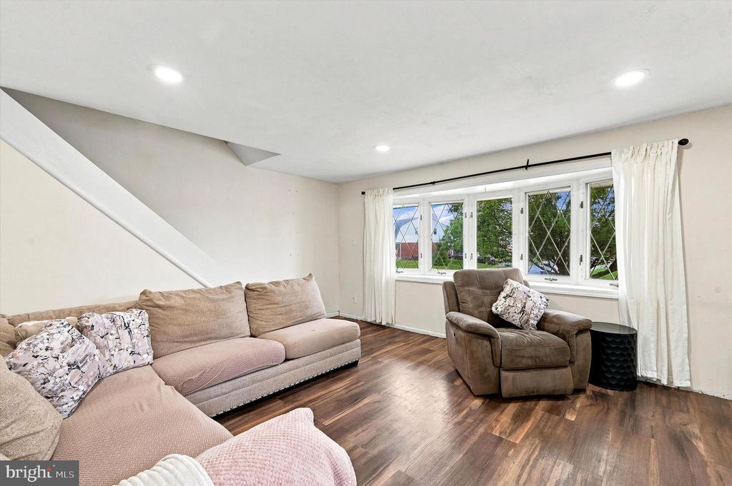 1403 PARKLANE RD, Swarthmore, PA 19081