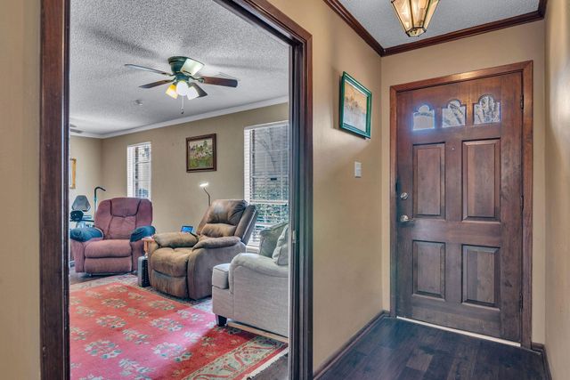 705 Brynmawr Dr, Longview, TX 75604