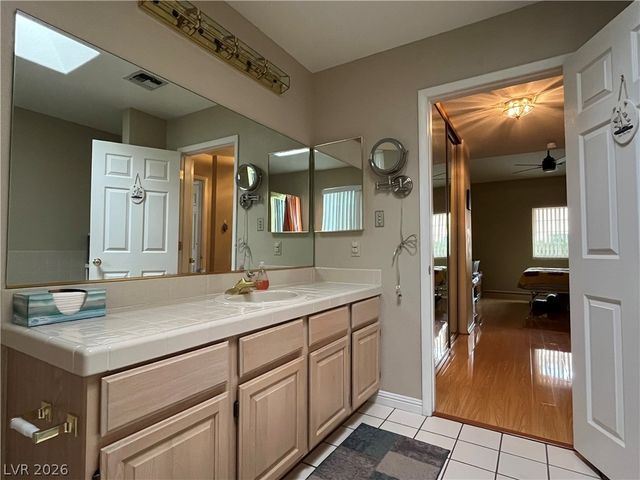 2851 South Valley View Boulevard 1198, Las Vegas, NV 89102