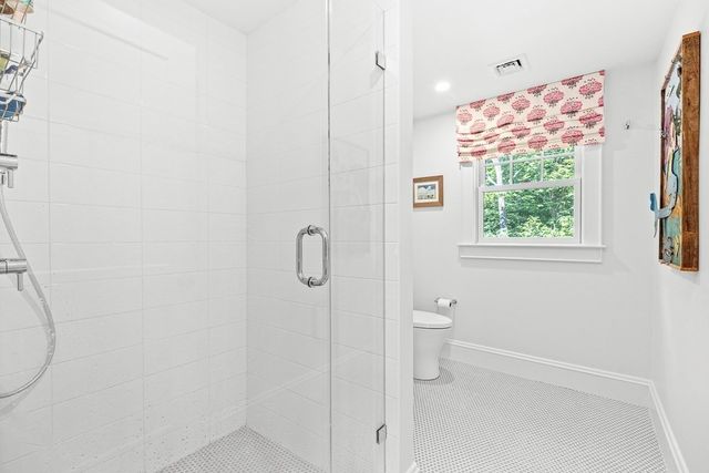 39 Fairbanks Ave, Wellesley, MA 02481