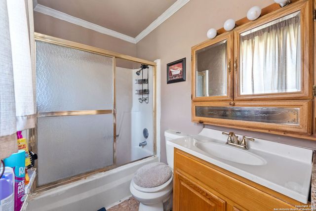 8715 Adams Hill, San Antonio, TX 78227