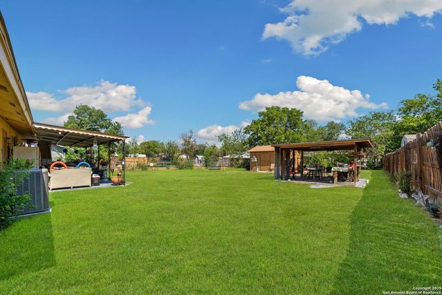 8715 Adams Hill, San Antonio, TX 78227