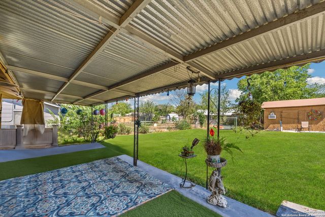 8715 Adams Hill, San Antonio, TX 78227
