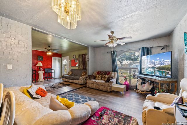 8715 Adams Hill, San Antonio, TX 78227