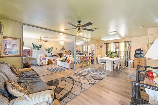 8715 Adams Hill, San Antonio, TX 78227